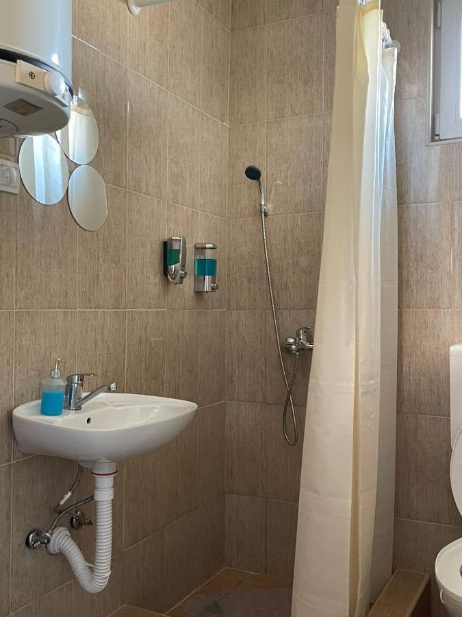 Apartmani Marija Zemun Zemun Polje Экстерьер фото