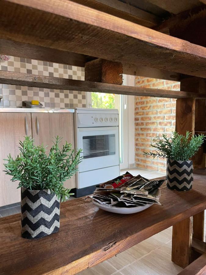 Apartmani Marija Zemun Zemun Polje Экстерьер фото