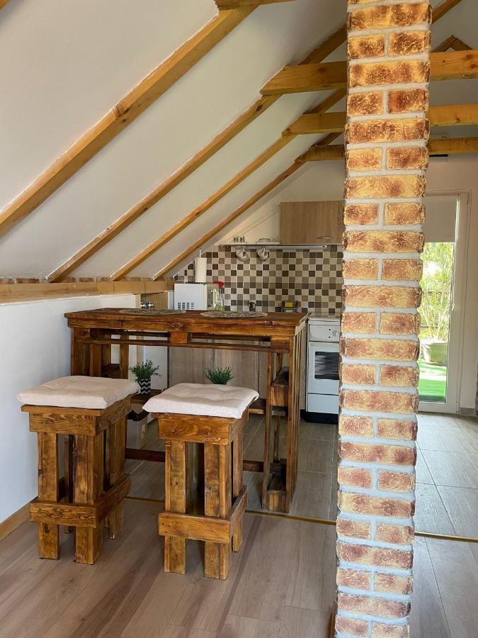 Apartmani Marija Zemun Zemun Polje Экстерьер фото