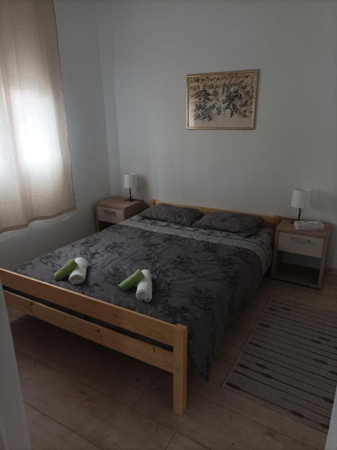 Apartmani Marija Zemun Zemun Polje Экстерьер фото