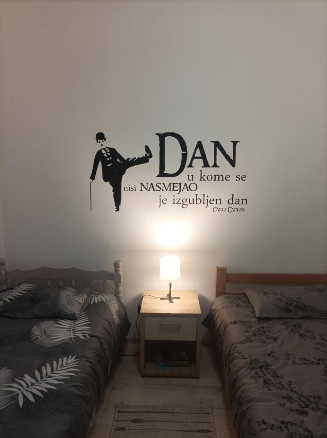 Apartmani Marija Zemun Zemun Polje Экстерьер фото